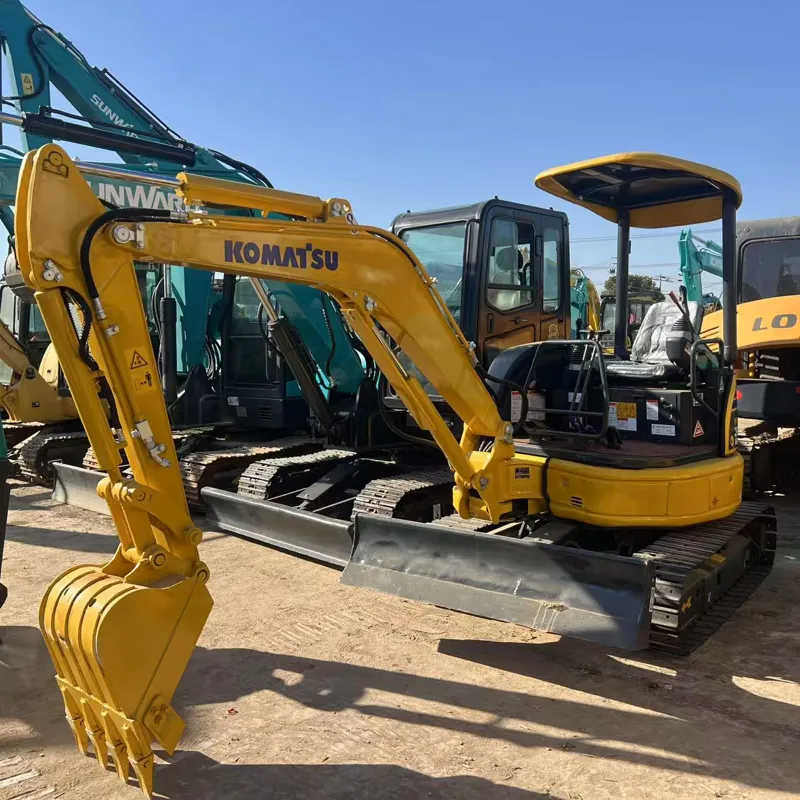 二手小松pc30挖掘机