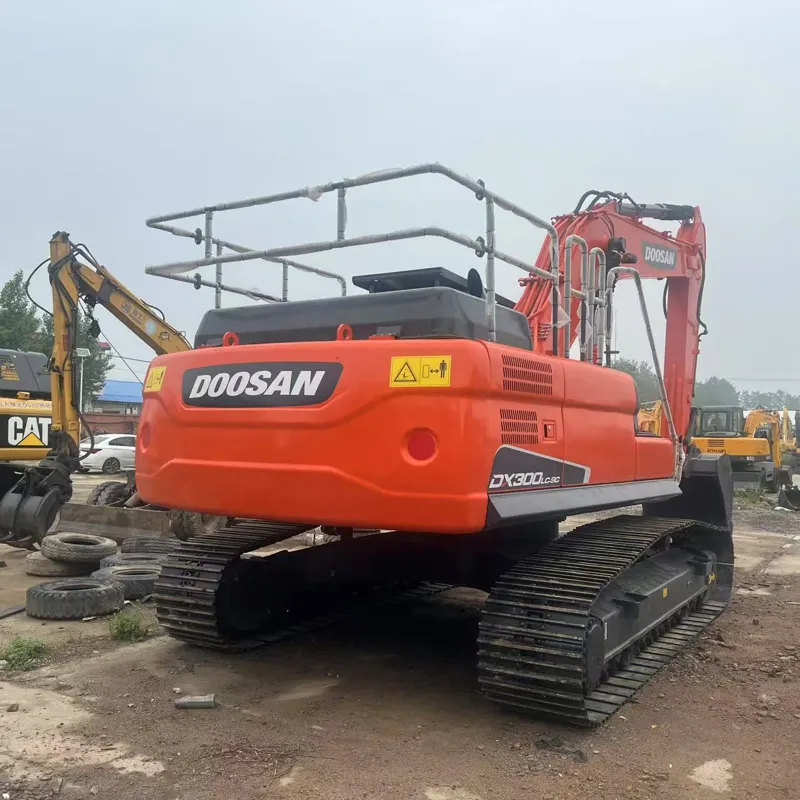 二手斗山300dx挖掘机