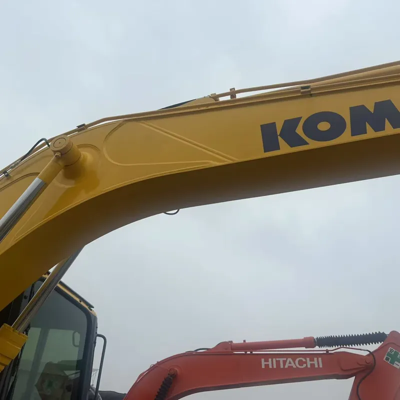 二手小松130挖掘机