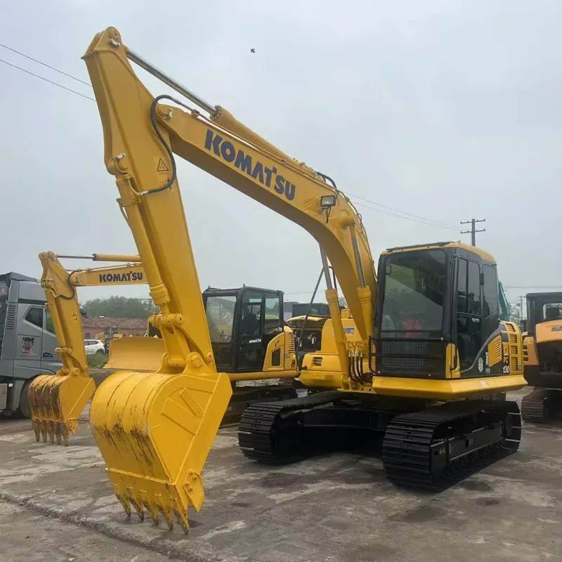 二手小松130挖掘机