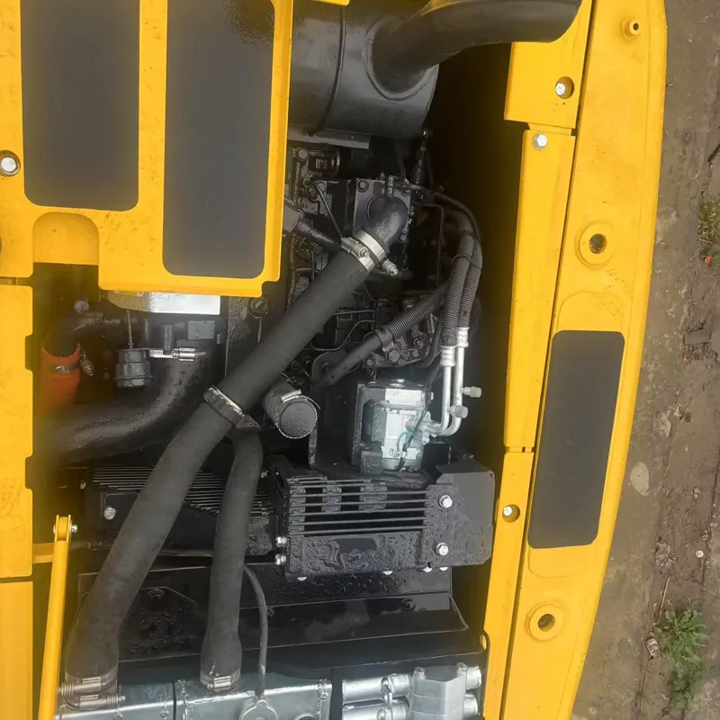 二手小松130挖掘机