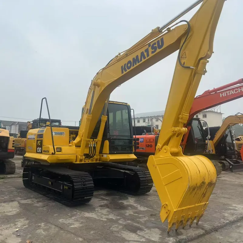 二手小松130挖掘机