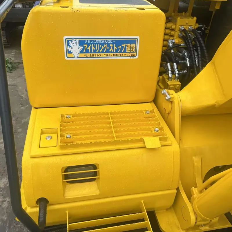 二手小松130挖掘机