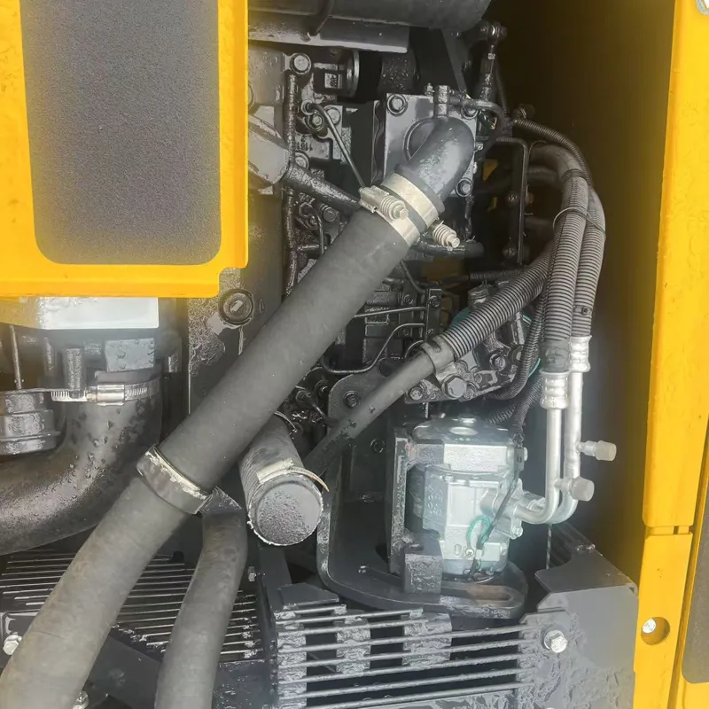 二手小松130挖掘机