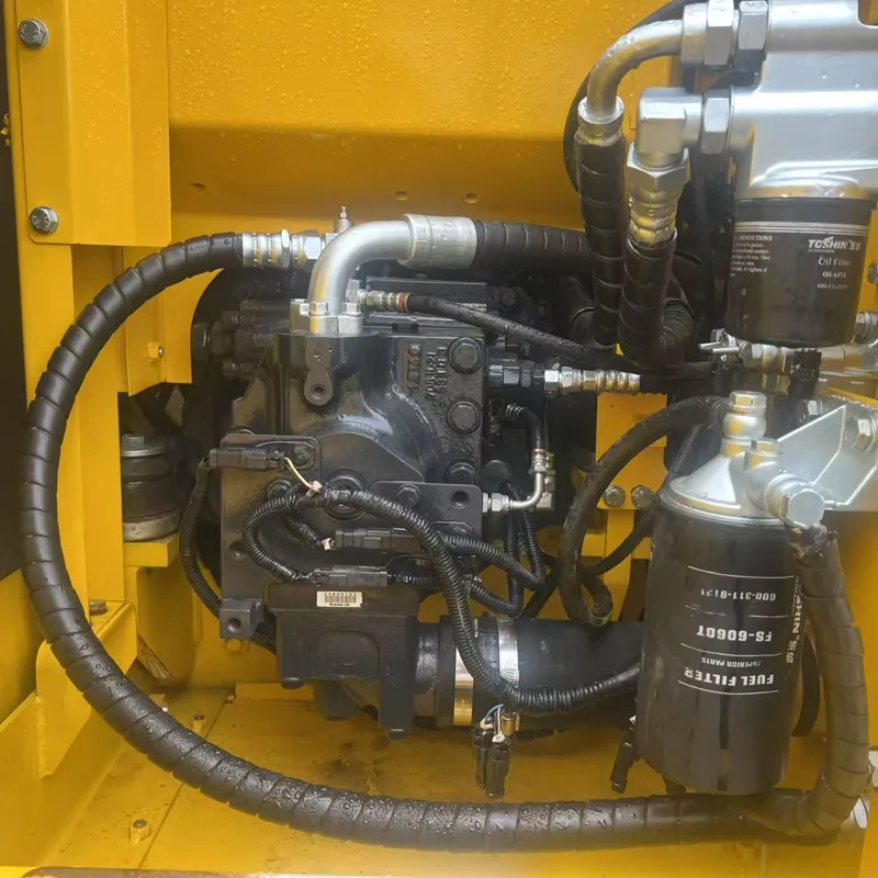 二手小松130-7挖掘机