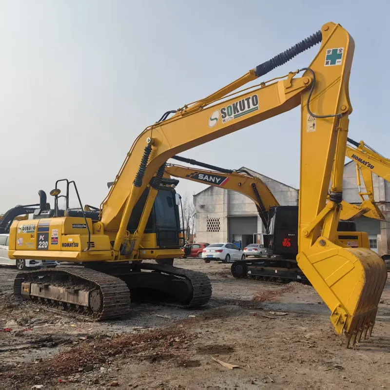 二手小松220-8挖掘机