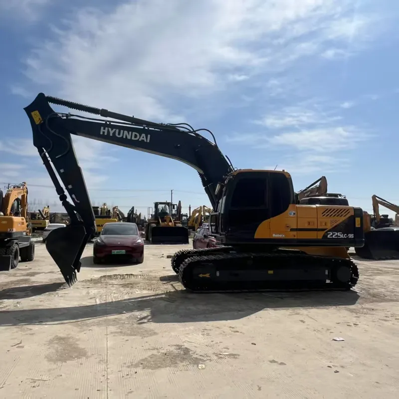 二手现代225-9挖掘机
