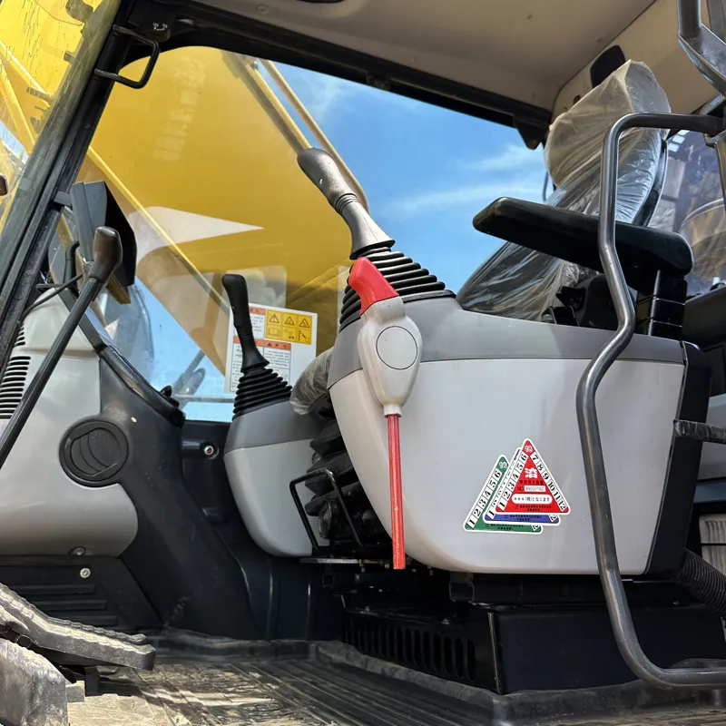 二手komatsu 240-8挖掘机