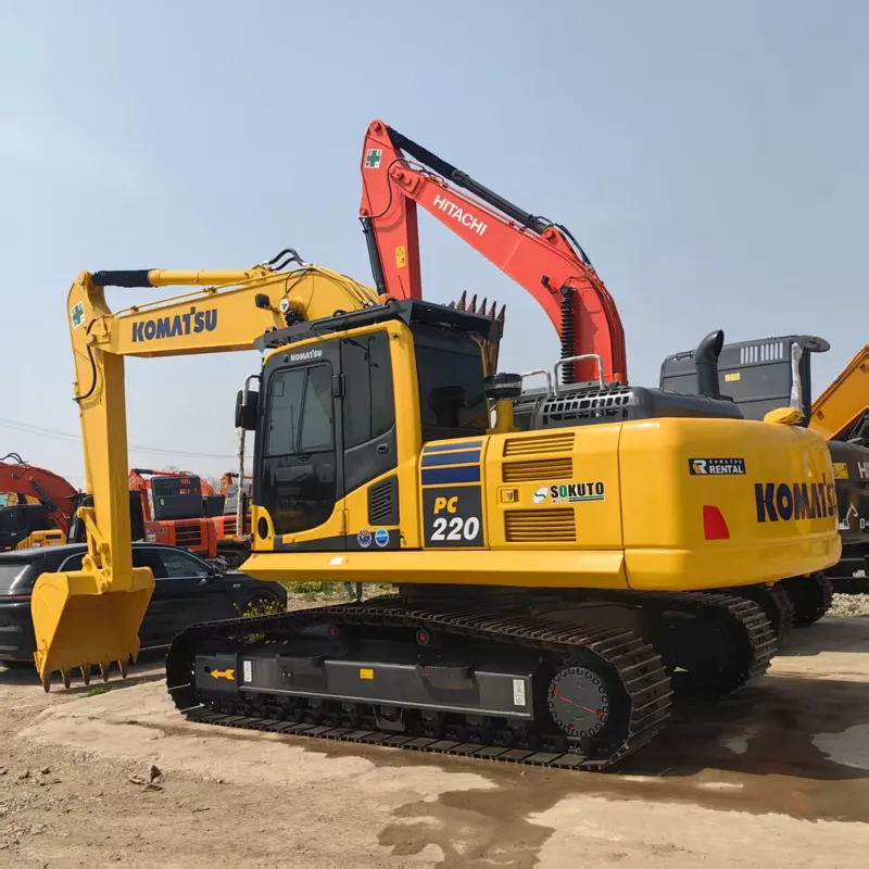 二手小松220-8挖掘机