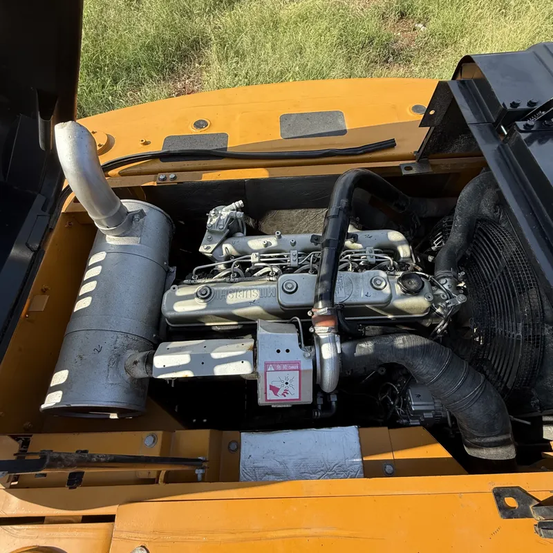 二手三一215挖掘机