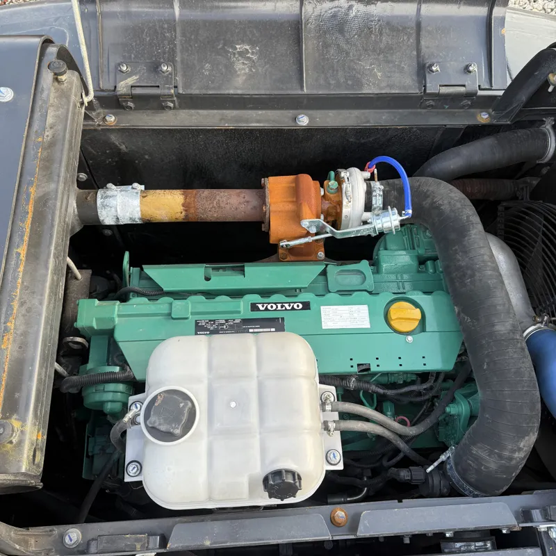 二手沃尔沃210挖掘机