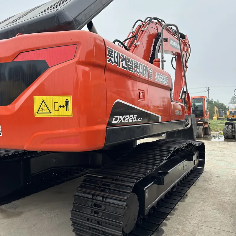 二手斗山dx225-9挖掘机