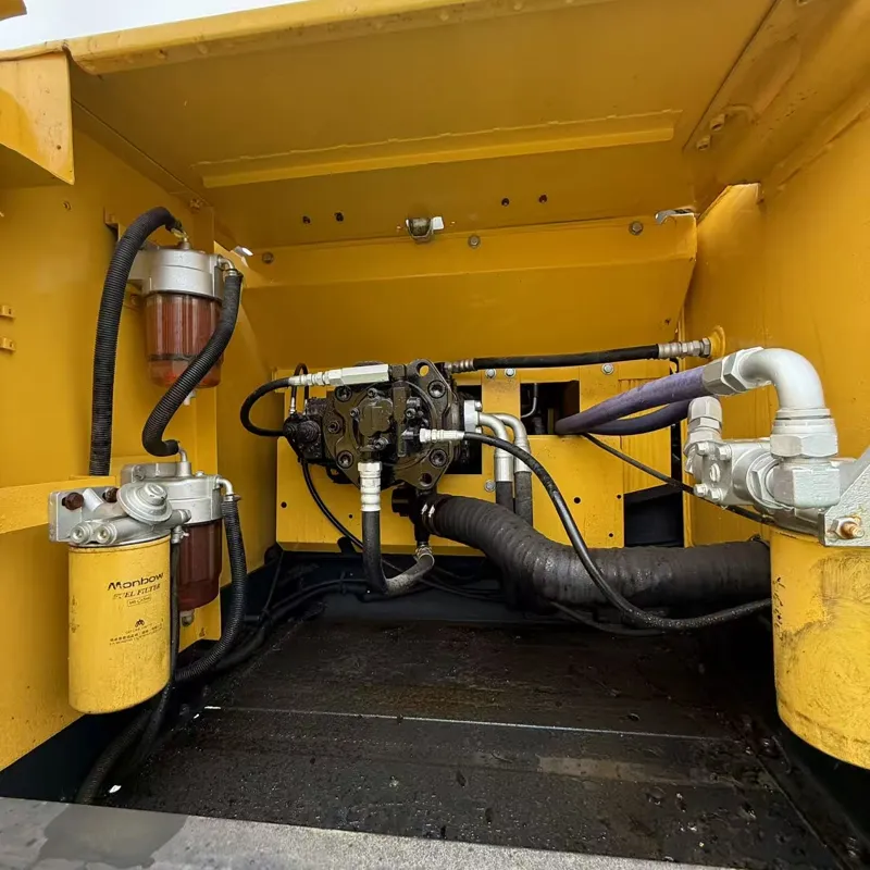 二手神钢250大黄蜂挖掘机