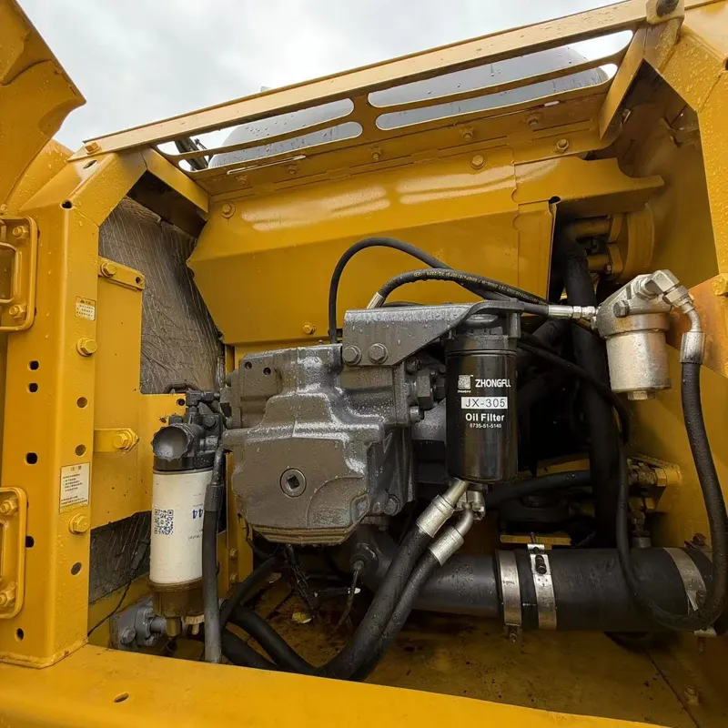 二手小松200-8 挖掘机