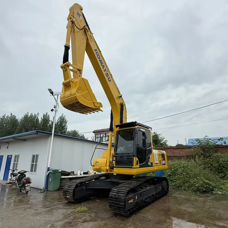 二手小松200-8 挖掘机