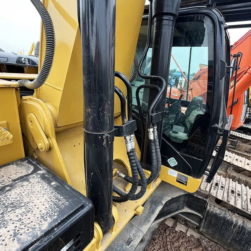 二手卡特330D2挖掘机