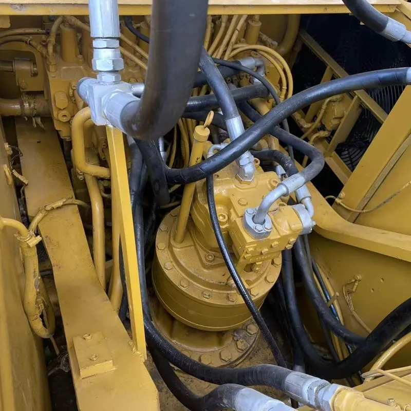 二手卡特325C挖掘机