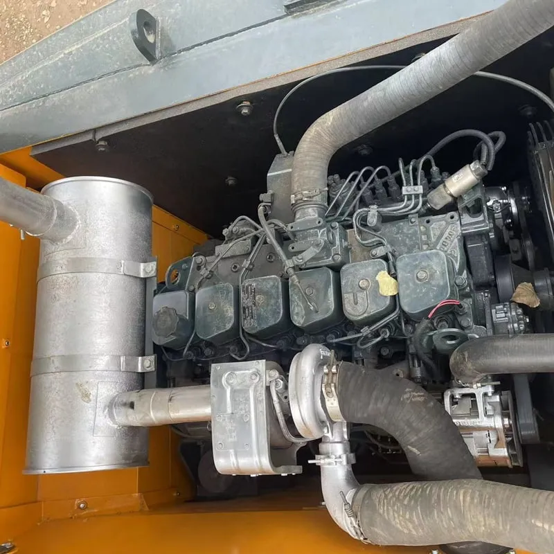 二手现代220挖掘机