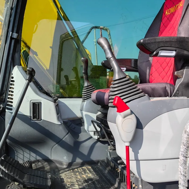 二手小松110-7挖掘机