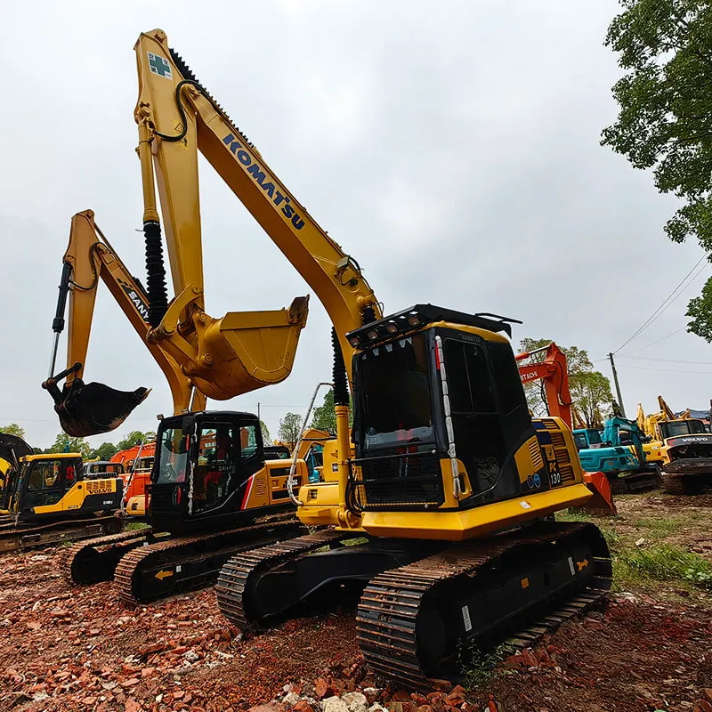 二手小松130-7挖掘机