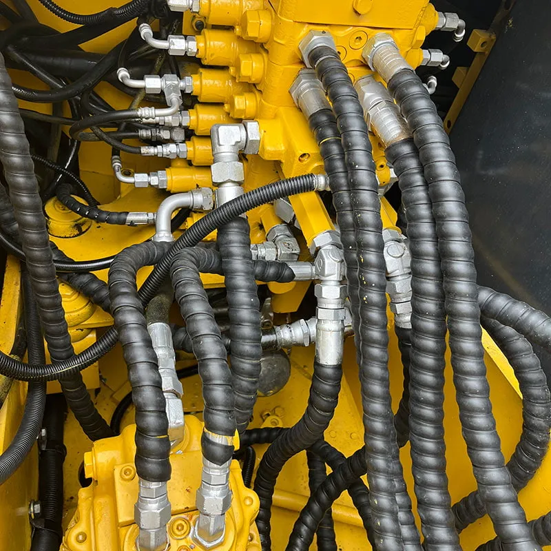 二手小松130-7挖掘机