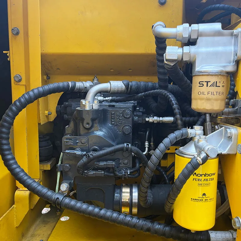 二手小松130-7挖掘机