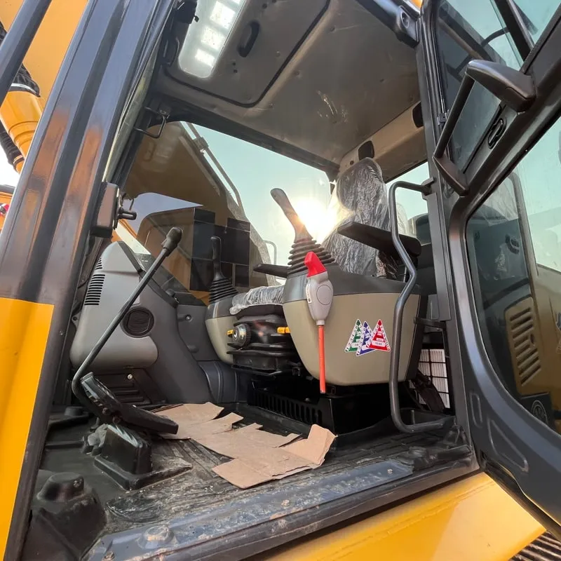 二手小松200-8MO挖掘机