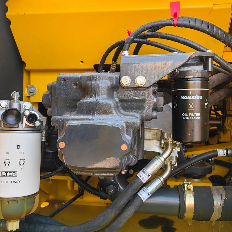 二手小松200-8挖掘机