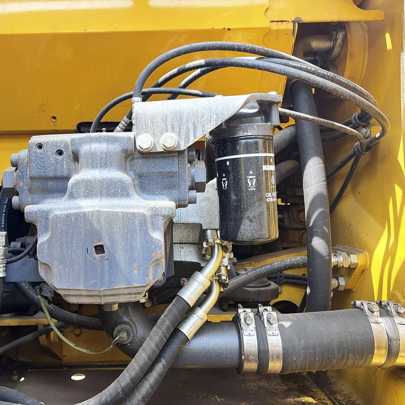 二手小松200-8挖掘机