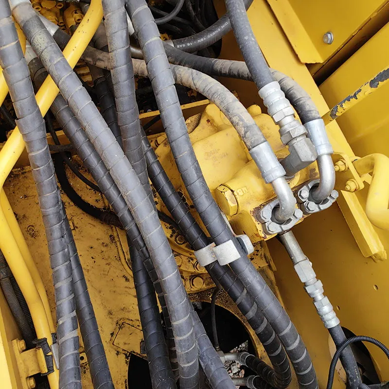 二手小松200-8挖掘机