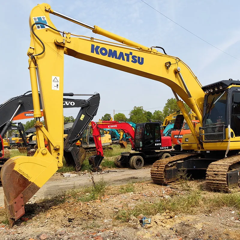 二手小松200-8挖掘机