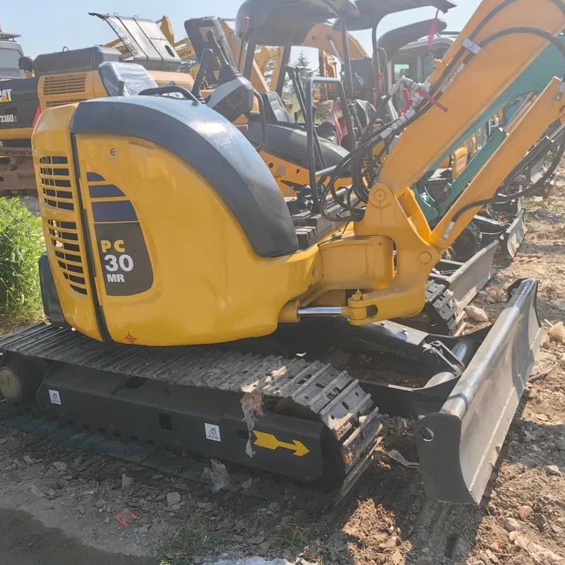 二手小松30挖掘机
