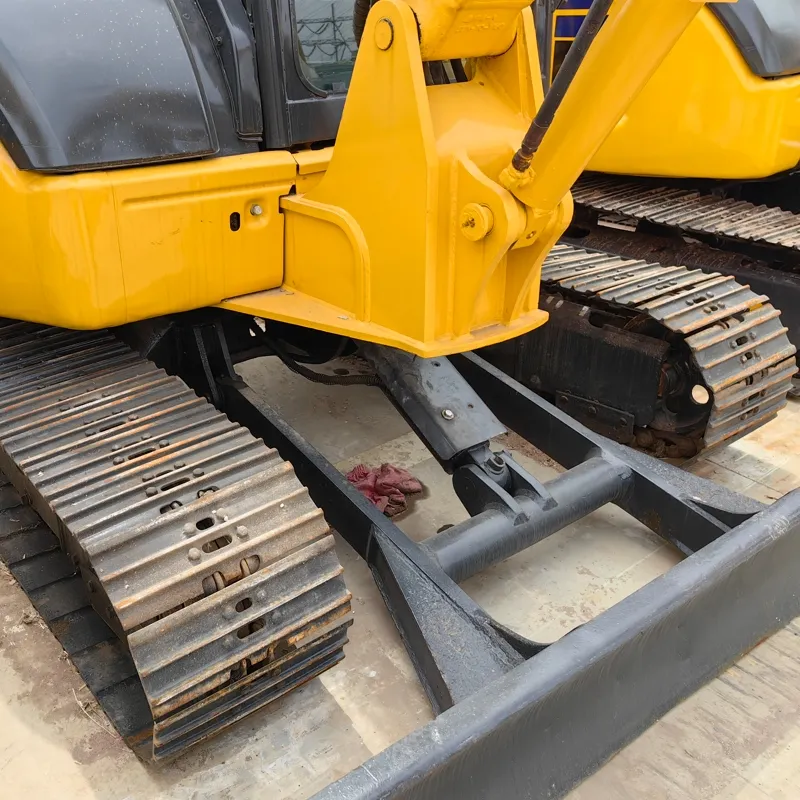 二手小松55挖掘机