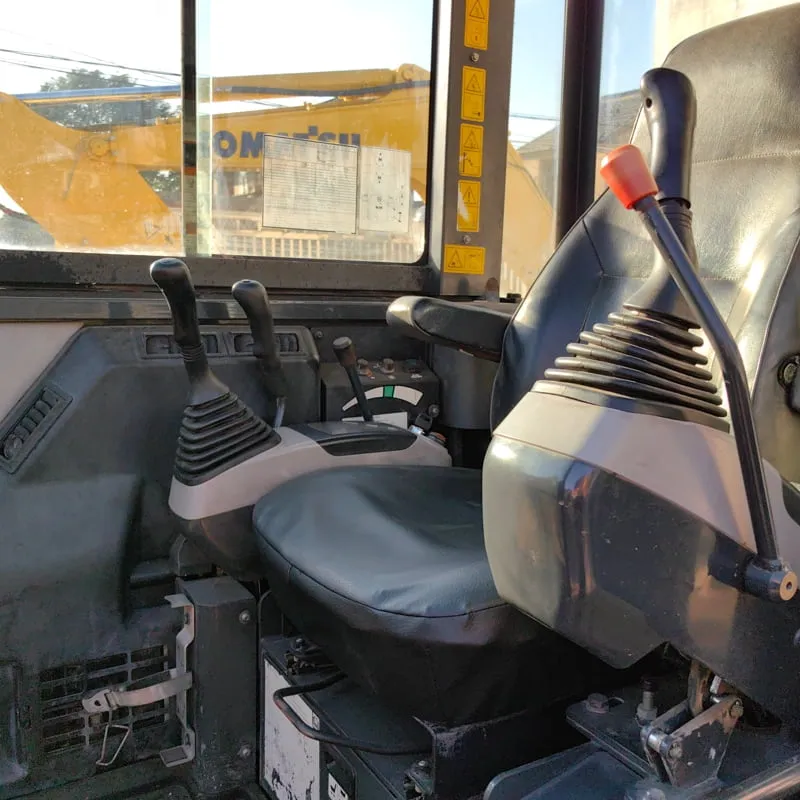 二手小松56-7挖掘机