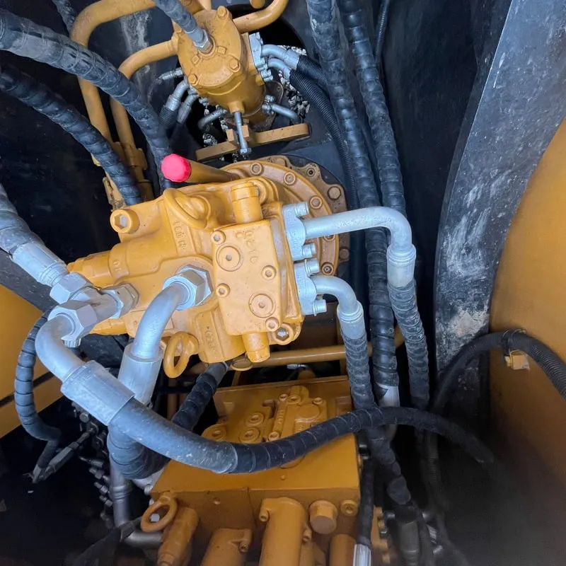 二手三一215挖掘机