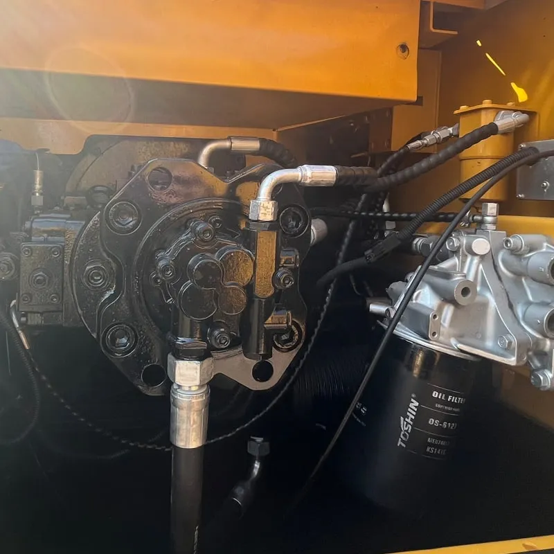 二手三一215挖掘机