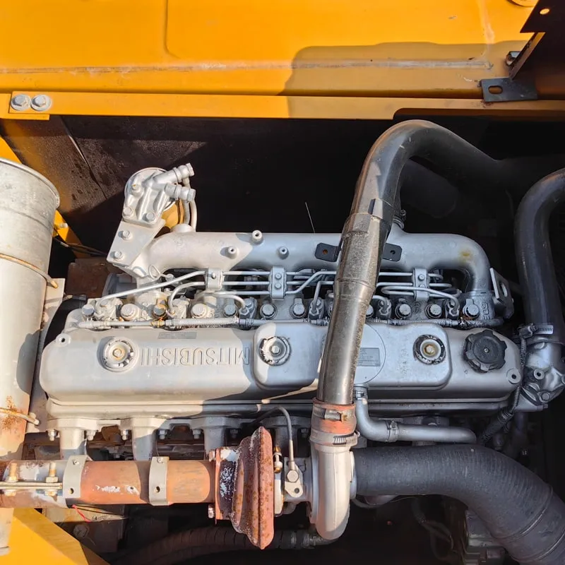 二手三一215挖掘机