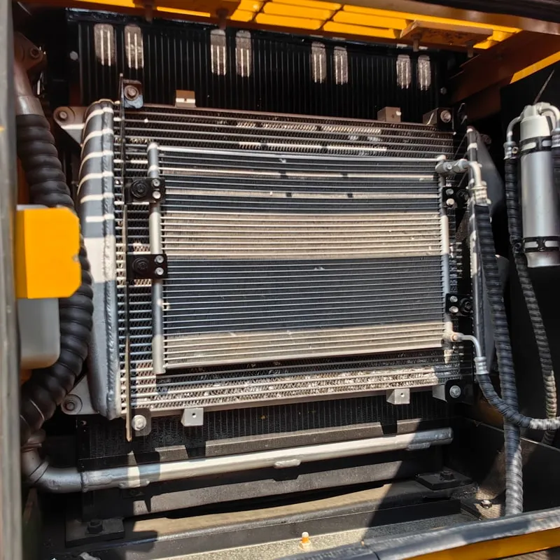 二手三一215挖掘机