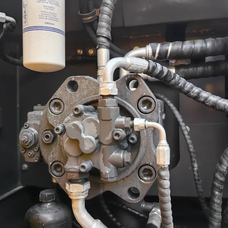 二手沃尔沃240挖掘机