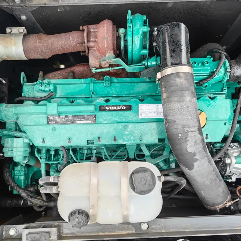 二手沃尔沃240挖掘机