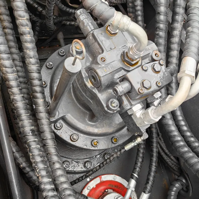 二手沃尔沃240挖掘机