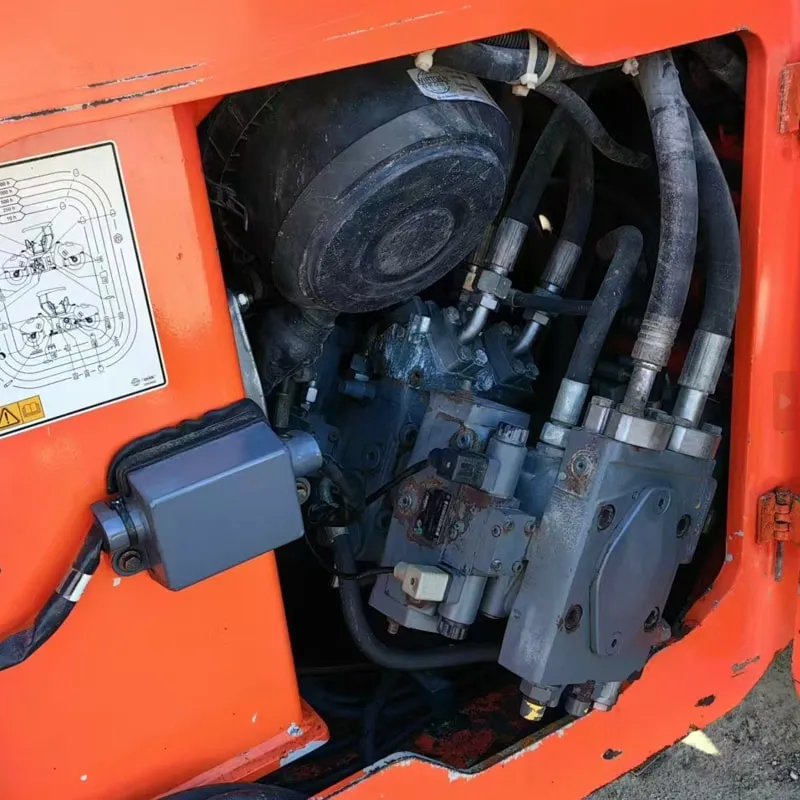 二手悍马HD138压路机